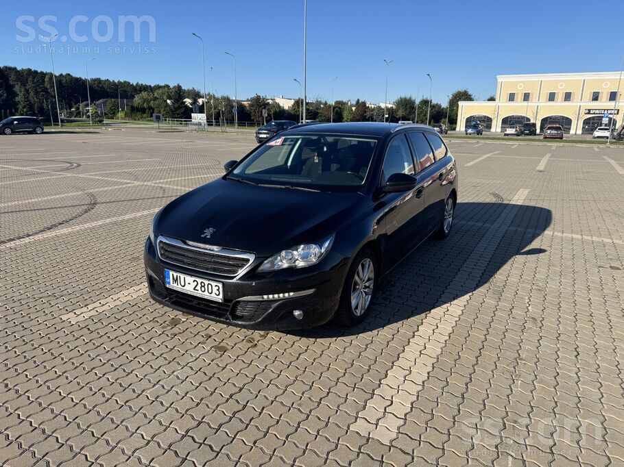 Peugeot 308, 2015 Экономичный дизель в отличном состоянии.
Продаю надежный