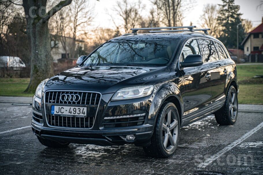Pārdod Audi Q7 3.0 dīzelis, 180 kw, Facelift, automātiskā Ātrumkārba.
La