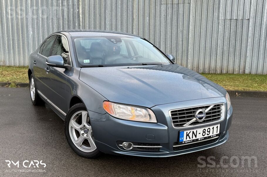 Volvo S80 , Facelift , 2.0D , 120.kw , 5 cilindri , Automāts. 

Super stāv