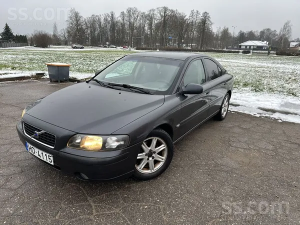 Volvo Pardodas volvo, Ar jaunu tehnisko apskati, vissam 