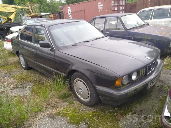 BMW Nodokļu parāds 500 eiro, jāmetina, dokumenti viss 