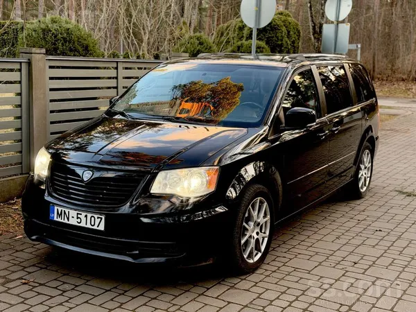 Lancia Lancia Voyager 2013 gadā 2.8 dīzelis 130kw 7-vietī