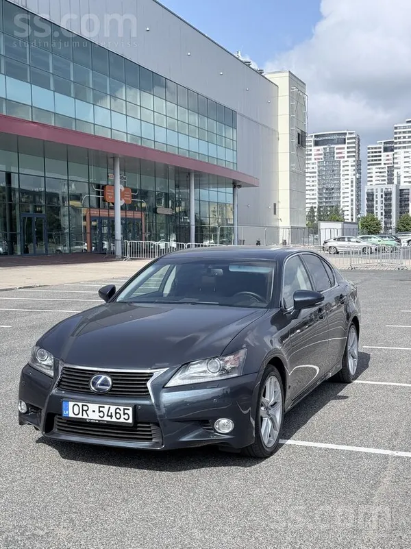 Lexus GS - 1