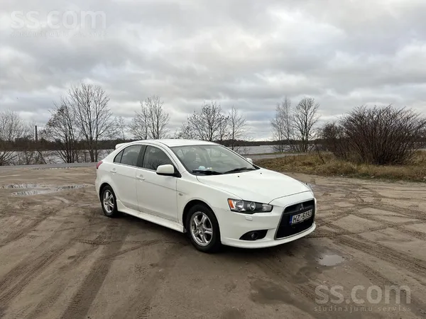 Mitsubishi Lancer 1.8 103 kW ļoti labā stāvoklī. 
Tikko izieta TA. 
Ieguld