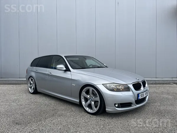 BMW BMW 318d E91 Facelift 2010