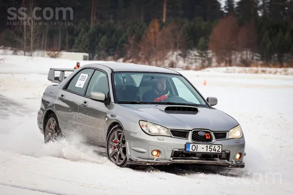 Subaru Wrx 2.5 turbo. Jauna apskate. Pārdodu vai mainu. O