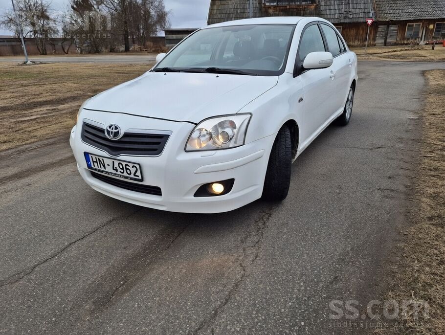 Toyota Pārdodu, Toyota Avensis 2.2D. Auto regulāri veikta