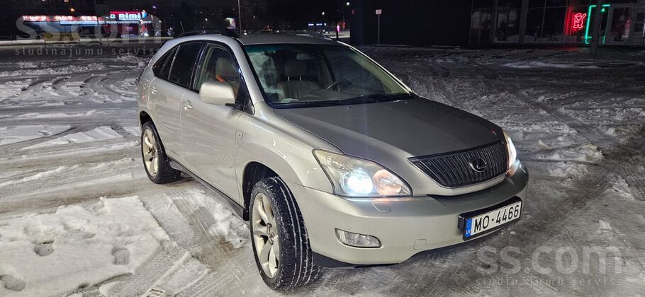 Lexus Продаётся Lexus RX 350 в хорошем техническом и виз