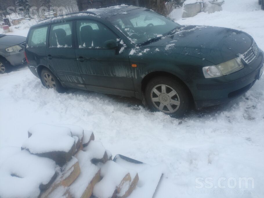 Nesen izieta Ta. Vienkārša automašīna. Tehniski kārtībā un nav sarūsējusi.