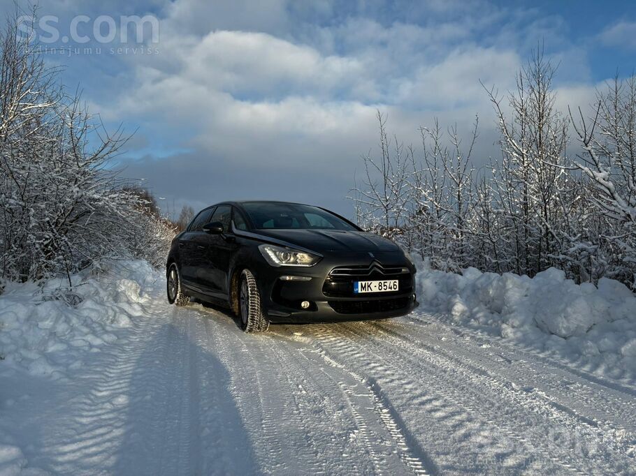 Pārdod Citroen Ds5 svaiga skate, cietās daļiņas 0. Labā tehniskā stāvoklī. A