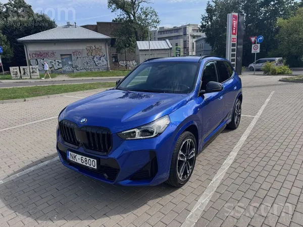 BMW X1 - 1