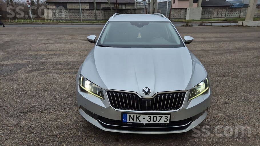 Skoda Škoda Superb ar 2.0 dizel dzinēju 110 KW un automā