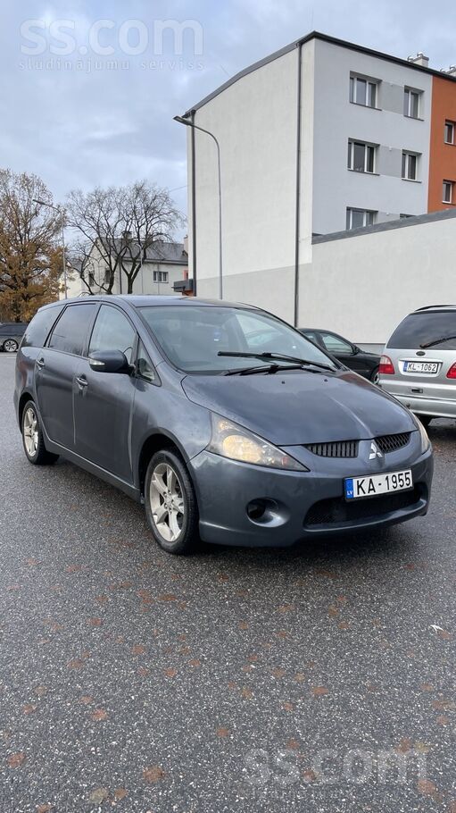 Mitsubishi Машина на ходу, технически исправна. На приборной 
