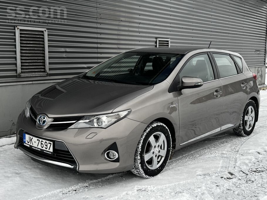 Toyota Toyota Auris Hybrid 1.8Hybrid 73kw/100zs ar automā