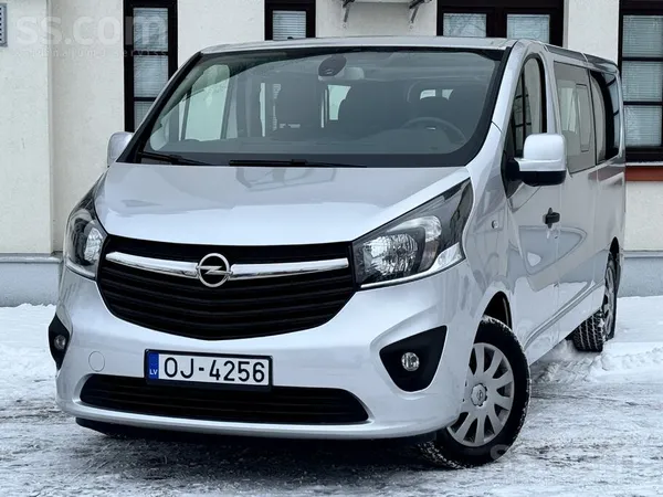 Opel Loti laba stavokli. Opel Vivaro .Garā bāze Mehānik