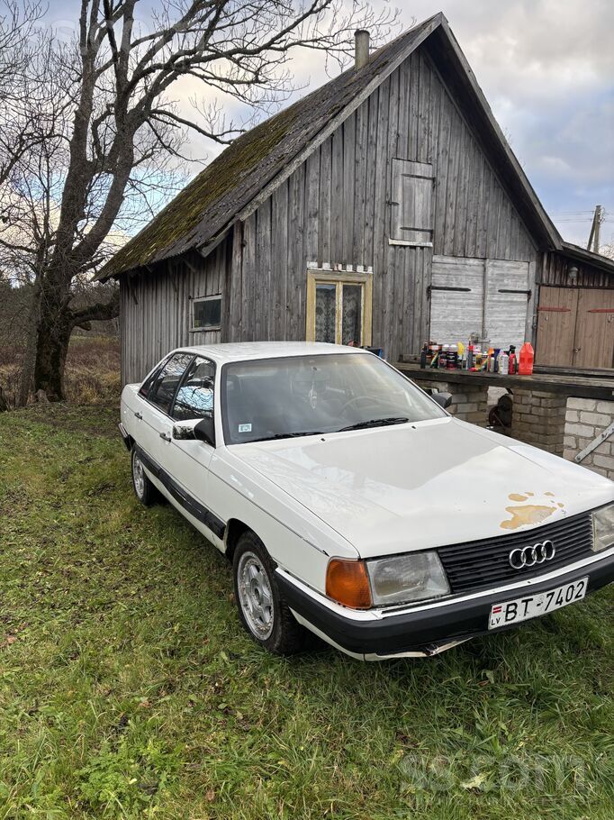 Pārdodu audi 100 ar dokumentiem un bez nodokļu parādiem . 1, 8 motors . Main
