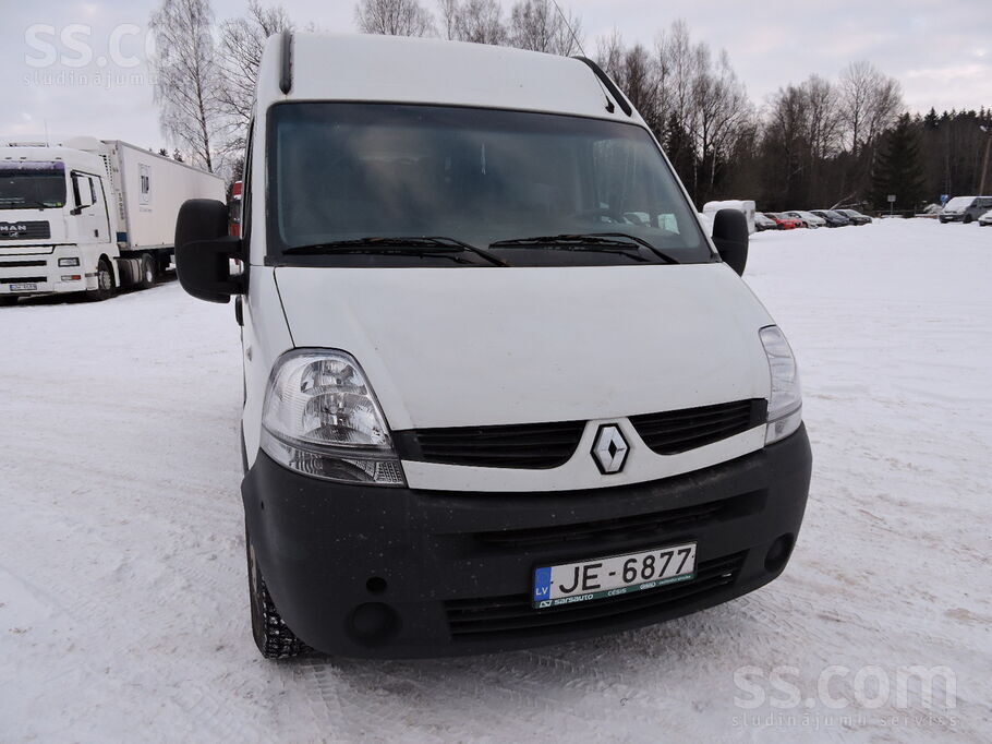 Renault Pārdod. 