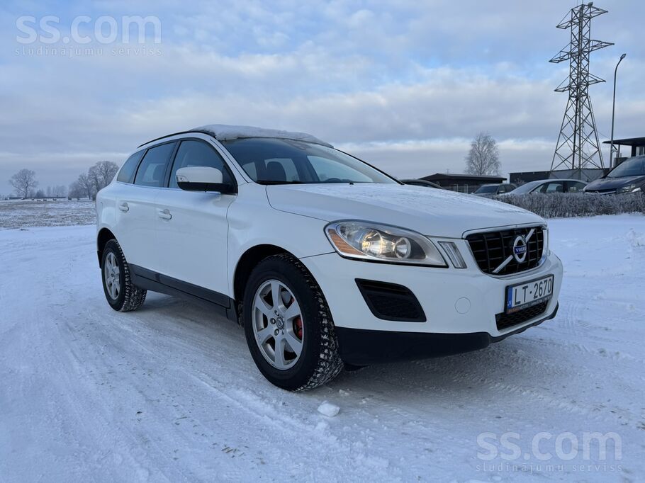 Xc60, Awd, 2, 4 (120Kw) 234400km
-Klimata kontrole
-Kruīzs
-Lietus sensor