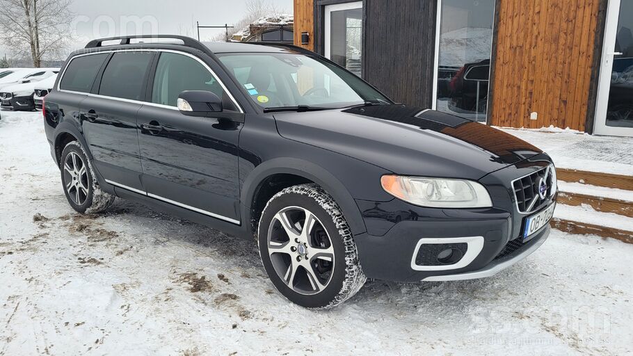 Volvo Volvo Xc70 ar jaudīgo 2.4 D5 Awd dzinēju (158 kW) 