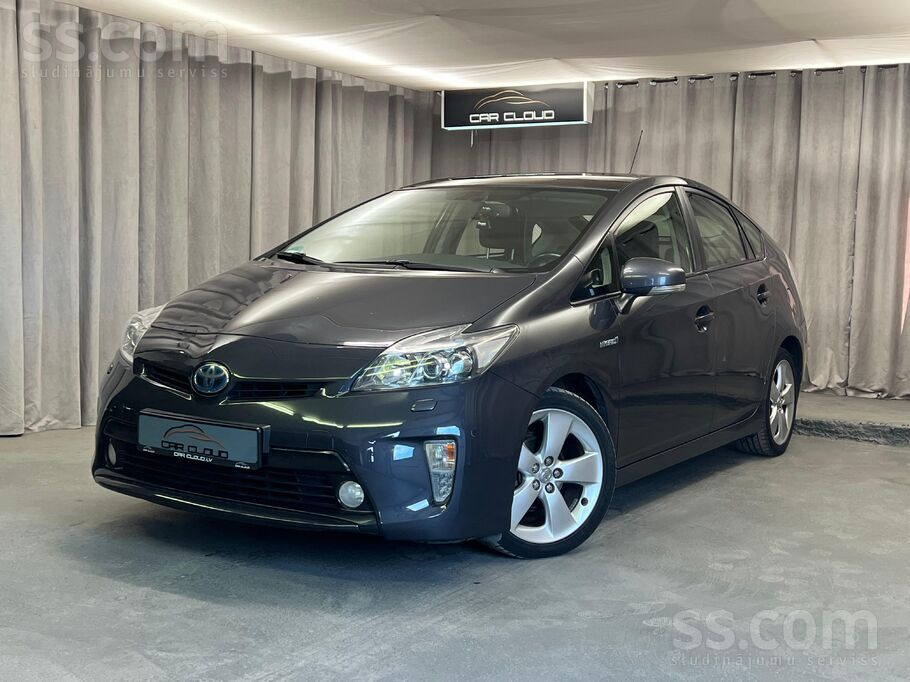 Toyota Toyota Prius ļoti labā stāvoklī, pilnākajā aprīkoj