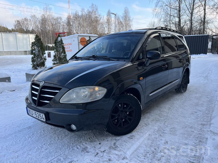 Ssangyong Leģenda. Rodius. Automāts 2.7d 121kw. 7 vietas. TA
