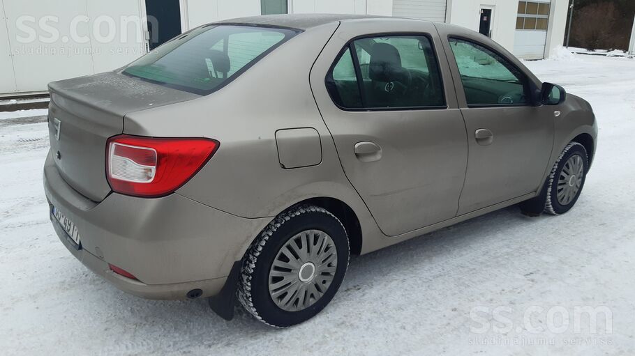 Dacia Gāze. Ekonomija. Navigācija. Kruīzkontrole.