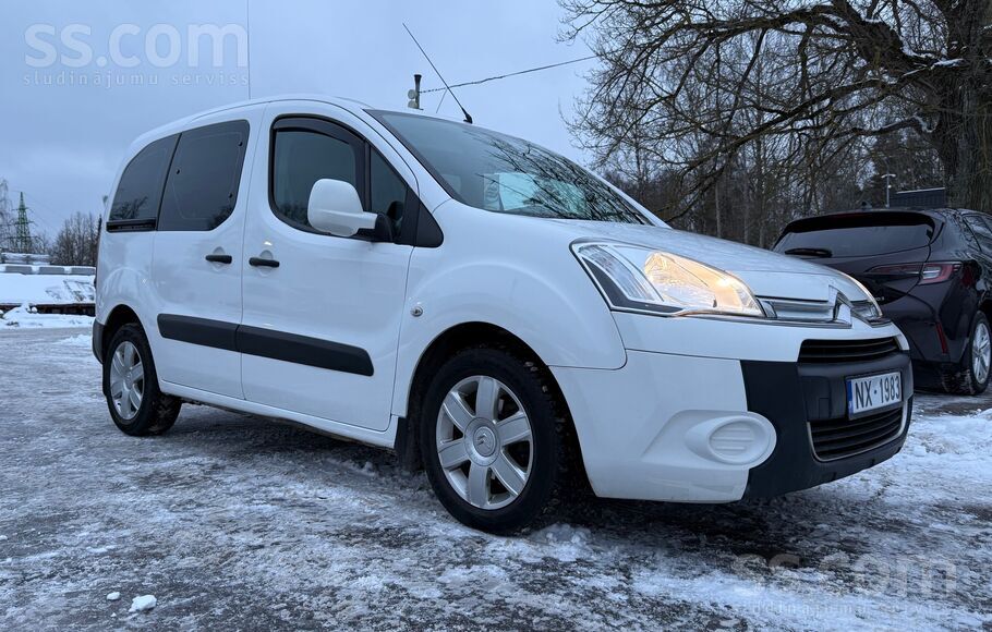 Citroen Privātpersona pārdod labi uzturētu un koptu auto. 