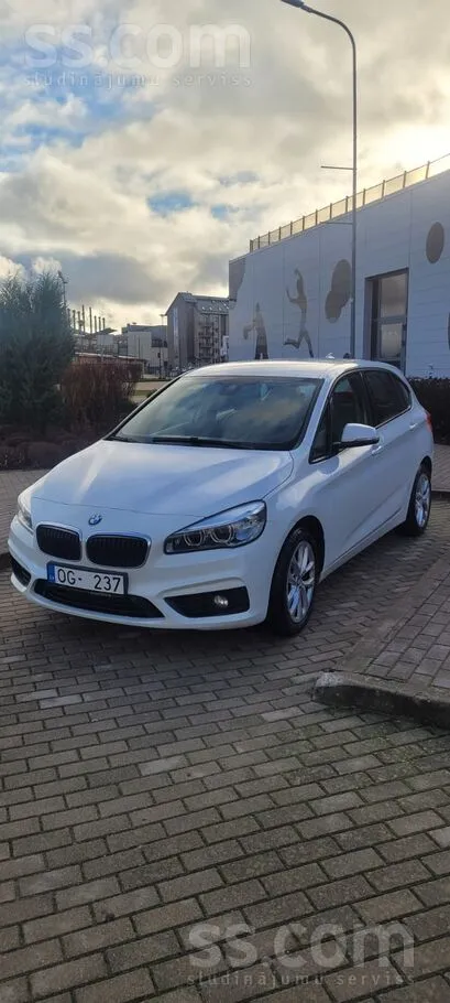 BMW Pārdodu koptu un ekonomisku BMW 2. sērija Active T