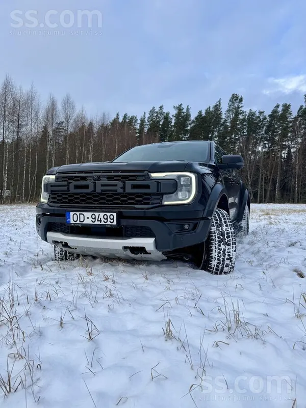 Ford Pārdošanā Ford Raptor. 