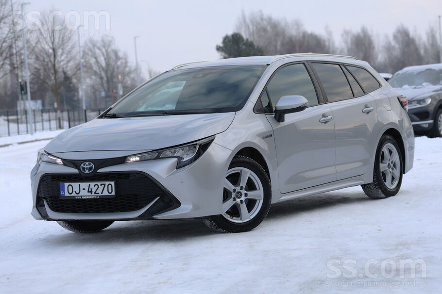 Cena ar Pvn. Toyota Corolla, Facelift, 1.8 hybrid, automāts, tikko ievests.