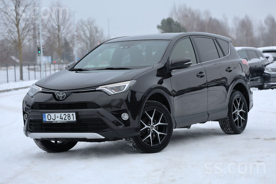 Toyota Rav 4, Facelift, 2.0 dīzelis, 105kw, mehānika, ļoti labā stāvoklī kā