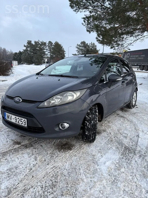 Ford Uz tirgu dodās mazs jaudīgs auto. 