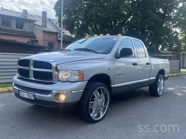 Dodge RAM - 1