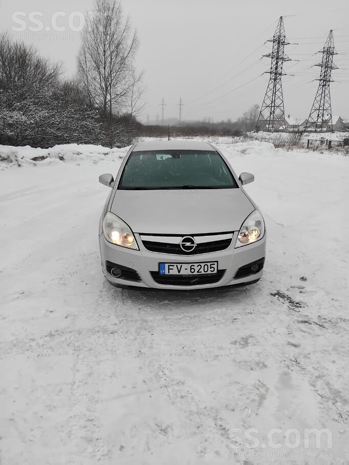 Opel В отличном состоянии, покупалась новое в салоне в 