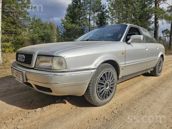 Audi Labā kārtībā Audi 80 B4 1.9 TD. Stāv garāžā.