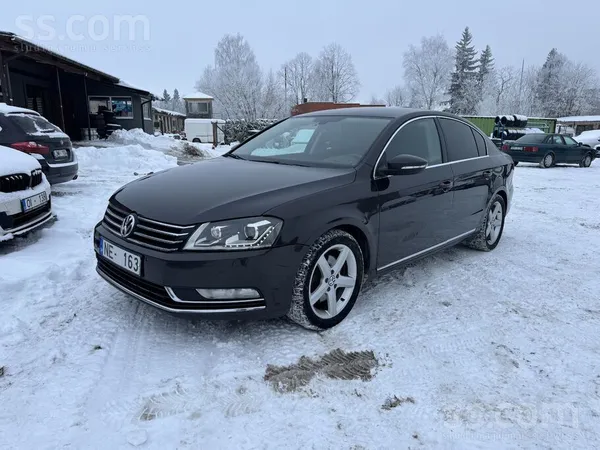 Volkswagen Pardodu pasatinu , kopts auto . Jusu vecais auto v