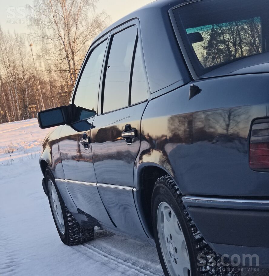 Mercedes Šarmanta dīzeļlaiva, kurai drīz jubileja pus milio