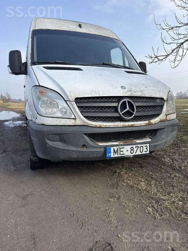 Mercedes Новый техосмотр. Длина кузова 4, 3 М . Нормальное 