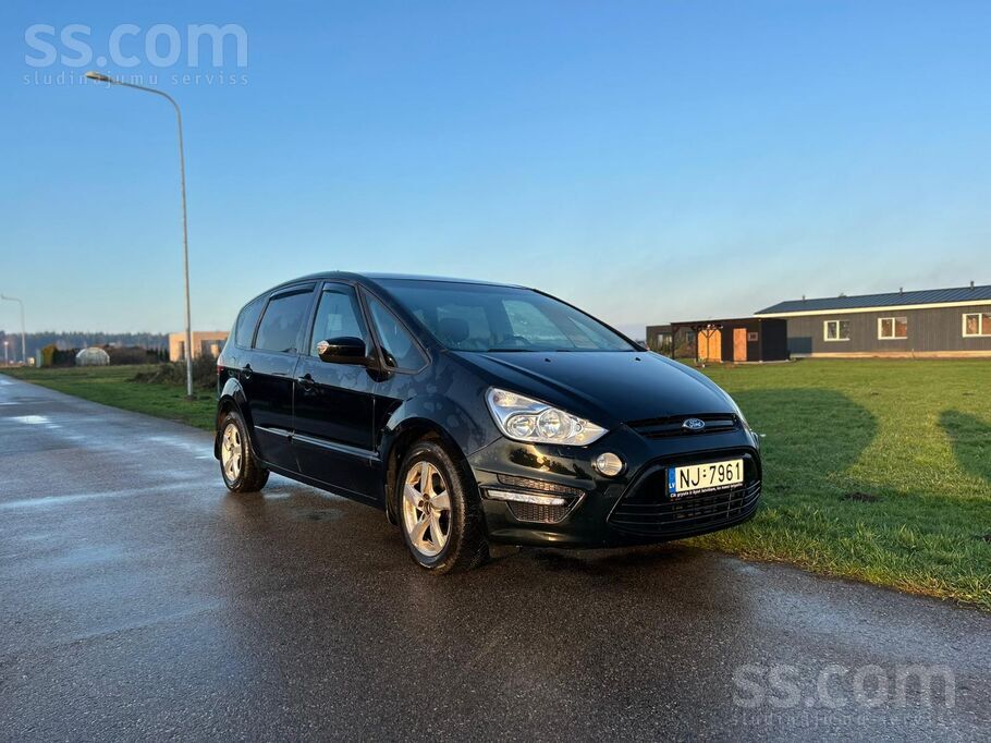 Automāts. Pārdodu Ford S-Max - laba ģimenes auto.
+ Dzinēja jauda 103kW