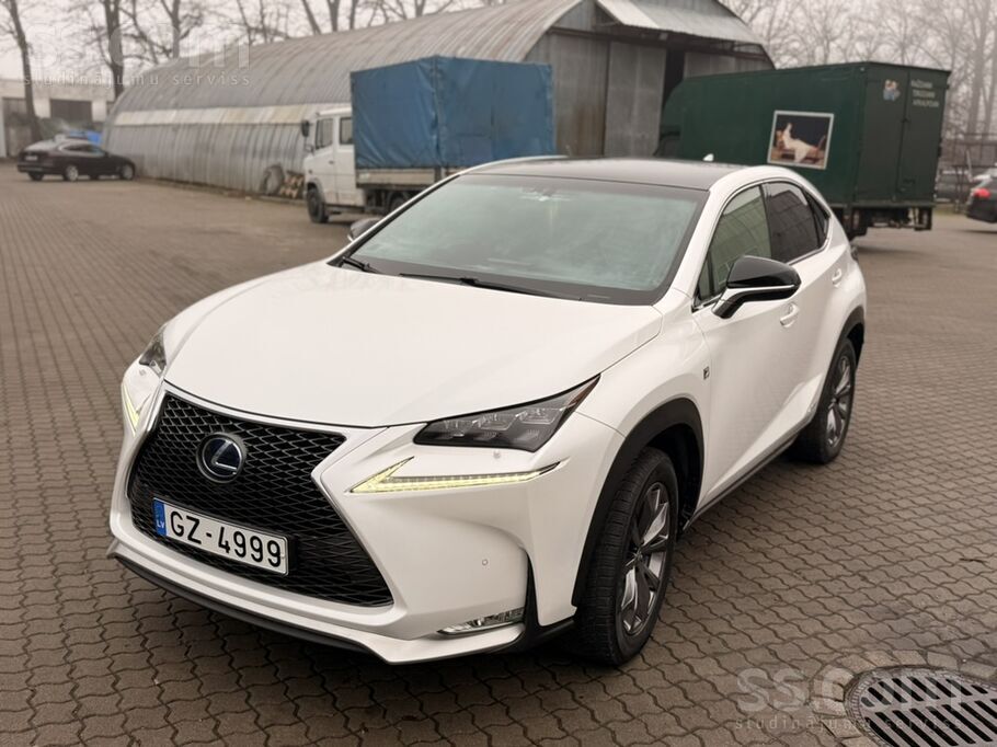 Продаётся Lexus NX 300h F-Sport (гибрид) в хорошем состоянии. 
Автомобиль у