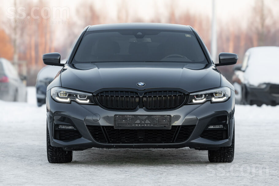 BMW BMW 330e Plug-in Hybrid. 