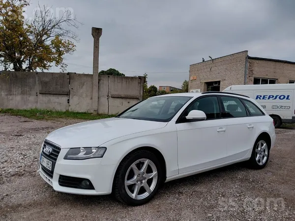 Audi A4 - 1
