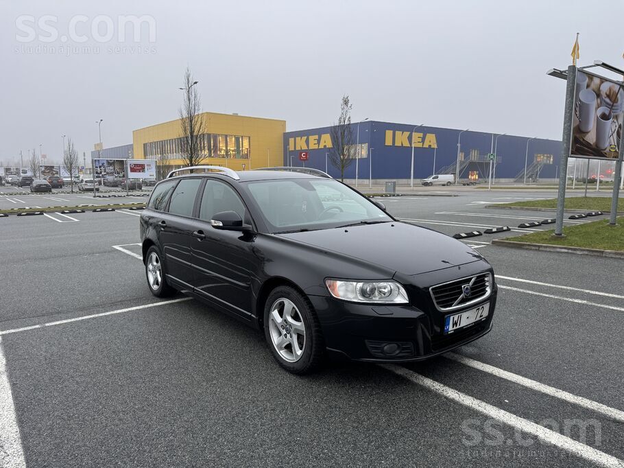 Volvo Pārdodu Volvo V50 1.6d 80kW Summum.