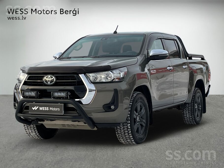 Toyota Hilux Double Cab 2.8 D-4D (204 hp) 4Wd A/t Active labā tehniskā un vi