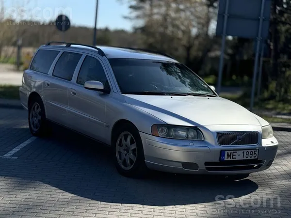 Volvo Facelift Volvo V70 2, 4 dīzelis Vecais volvo dzinē