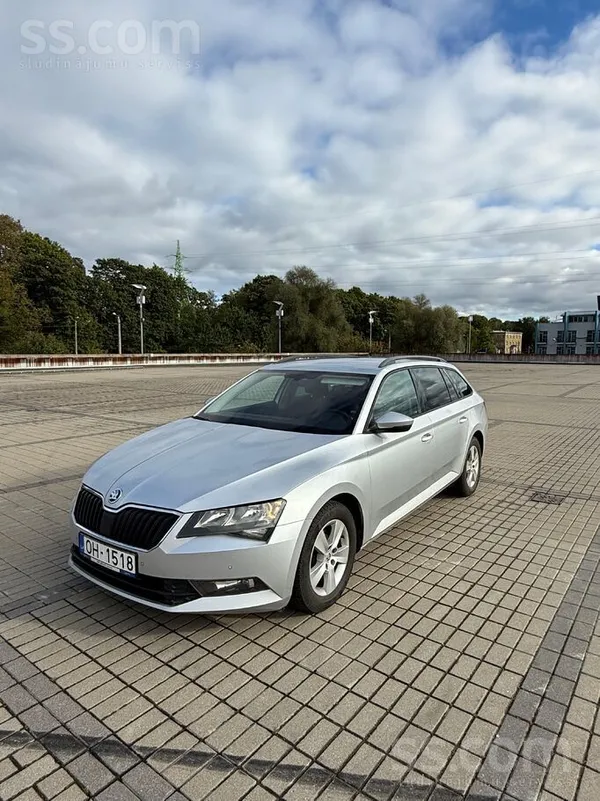 Skoda Nesen izieta jauna TA. Plašs, tīrs salons. Ekonomi