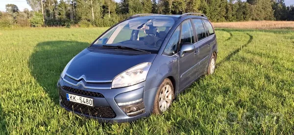 Svaiga TA, 7 sēdvietas, tiek lietots maz, ieguldīts padaudz, t. sk. , jauns