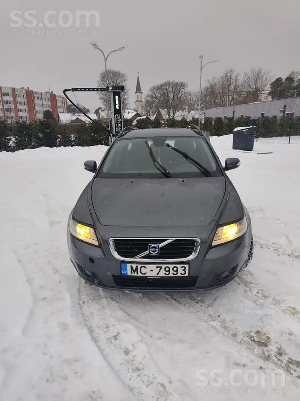 Volvo Pārdoduvolvo V50