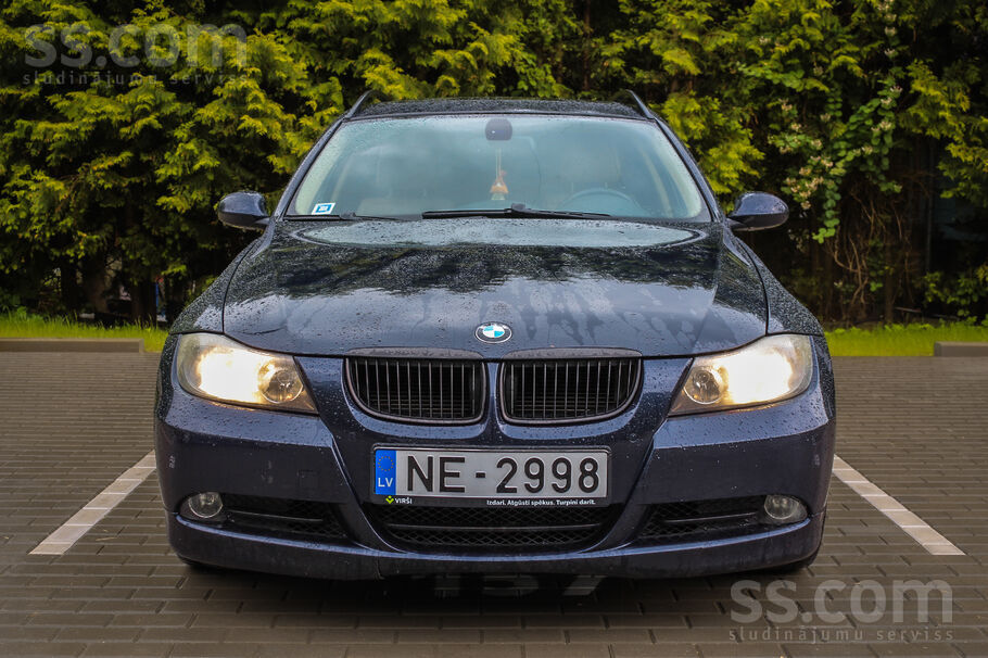 BMW Pardodas BMW 320 ekonomisks žiperīgs ar diezgan ba