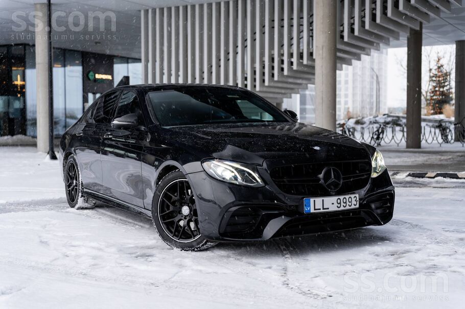 Mercedes Mercedes-Benz E220d W213, Obsidian Black, E63S Amg
